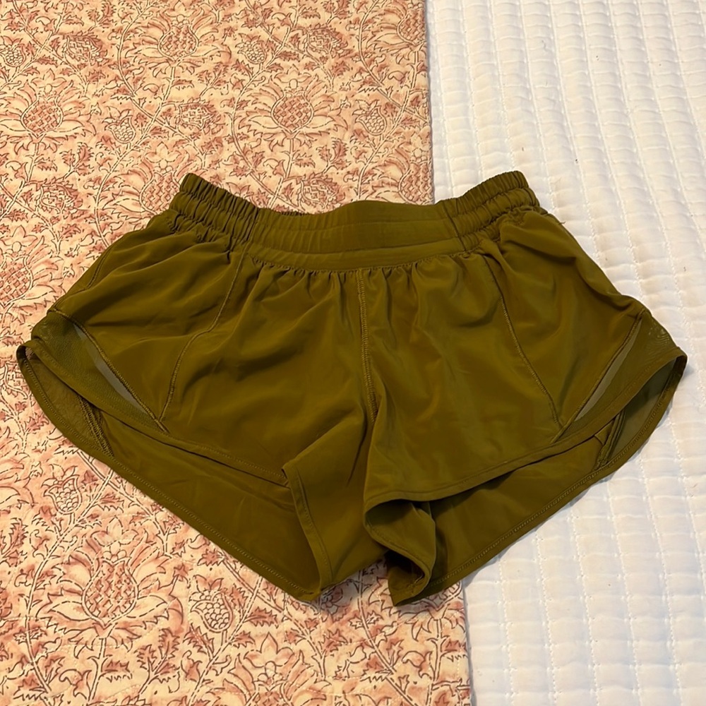 Green lululemon hotty hot shorts